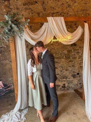 Dobrý den, chtěla bych moc poděkovat že šijete tak krásné šaty☺️ jedny jsem vynesla tento víkend na svatbu, perfektně...